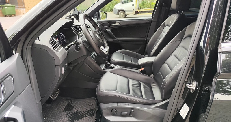 Volkswagen Tiguan cena 117900 przebieg: 183000, rok produkcji 2017 z Praszka małe 781